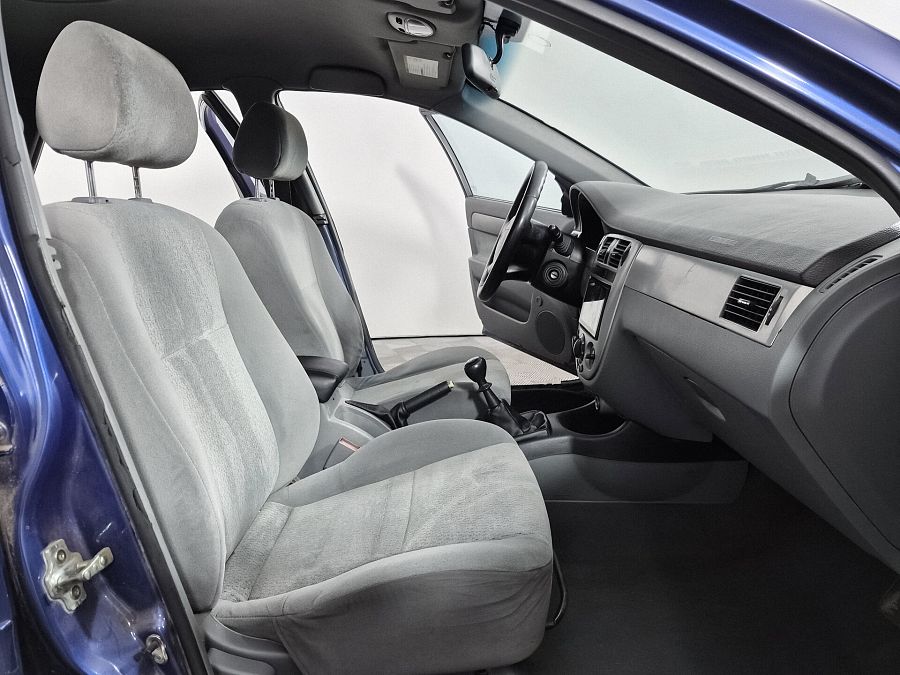 Suzuki Forenza 2.0 MT (127 л.с.), 2003