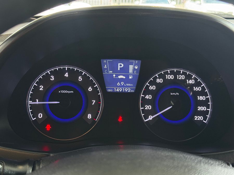 Hyundai Solaris 1.6 AT (123 л.с.), 2013 Hyundai Solaris 1.6 AT (123 л.с.), 2013