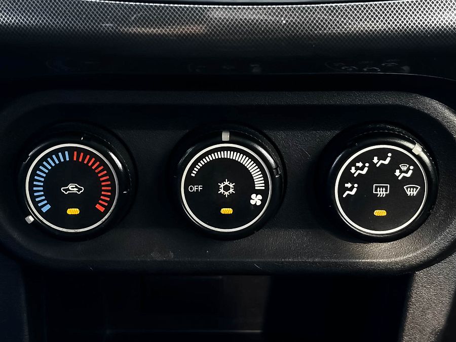 Mitsubishi Lancer 1.5 MT (109 л.с.), 2009