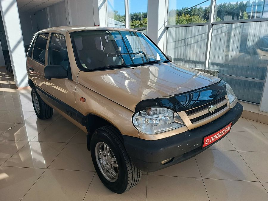 Chevrolet Niva 1.7 MT (80 л.с.) 4WD, 2005