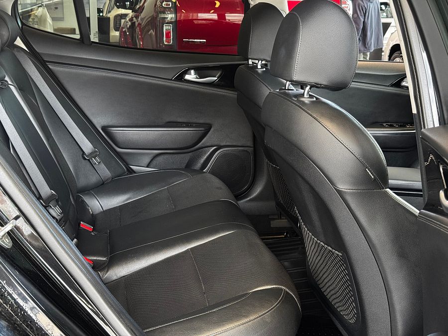 Kia Stinger 2.0 AT (247 л.с.) 4WD, 2018