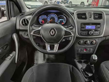 Renault Logan Stepway 1.6 MT (82 л.с.), 2021 Renault Logan Stepway 1.6 MT (82 л.с.), 2021 — купить в Нижнем Новгороде