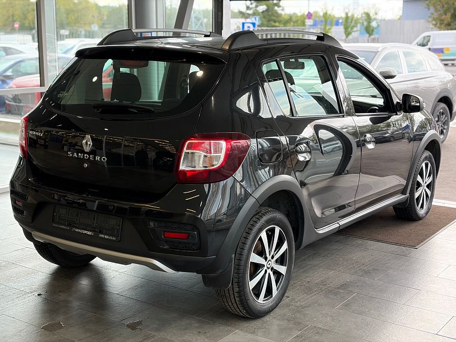 Renault Sandero Stepway 1.6 MT (82 л.с.), 2018 Renault Sandero Stepway 1.6 MT (82 л.с.), 2018