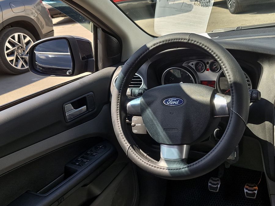 Ford Focus 1.6 MT (100 л.с.), 2008