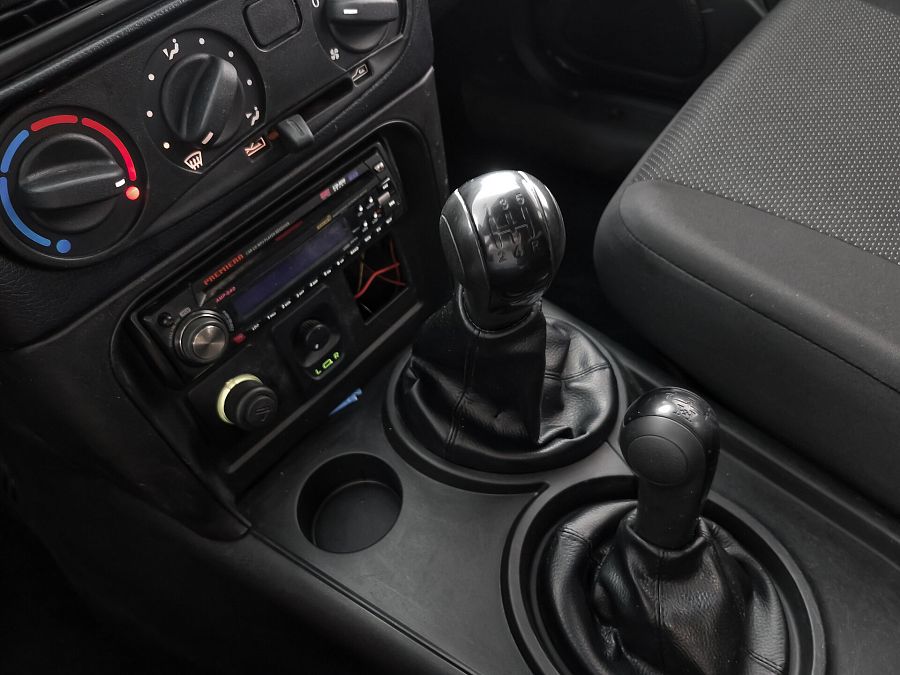 Chevrolet Niva 1.7 MT (80 л.с.) 4WD, 2013 Chevrolet Niva 1.7 MT (80 л.с.) 4WD, 2013