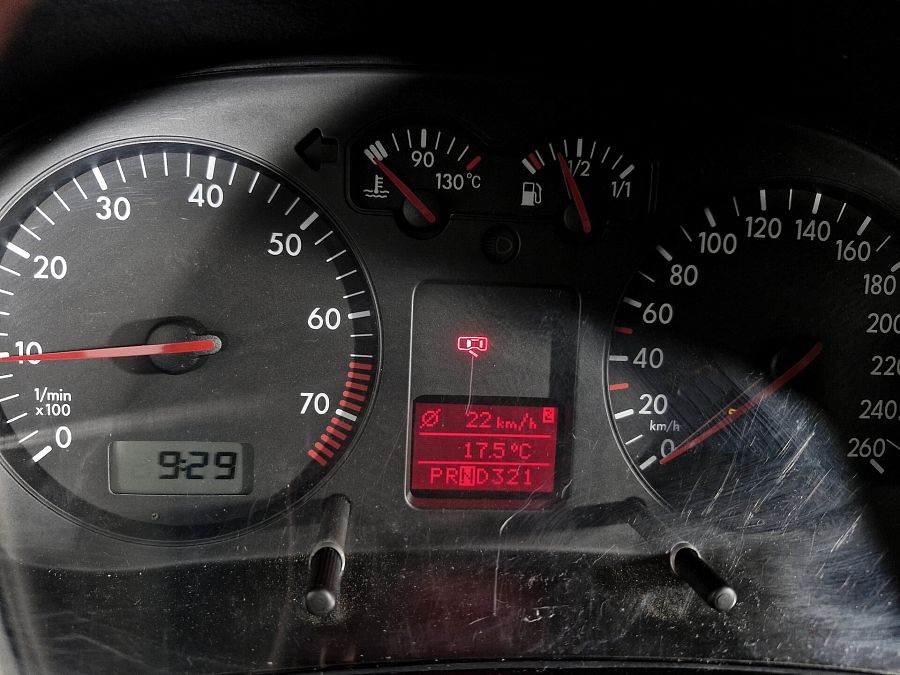 Volkswagen Golf 1.6 AT (102 л.с.), 2002
