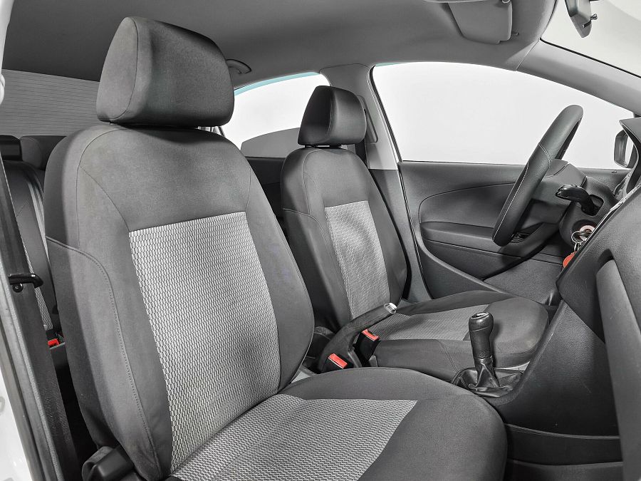 Volkswagen Polo 1.6 MT (105 л.с.), 2011