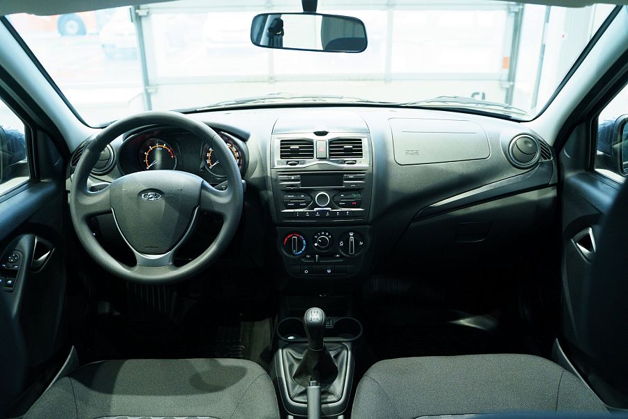 Lada (Ваз) Granta 1.6 MT (106 л.с.), 2026