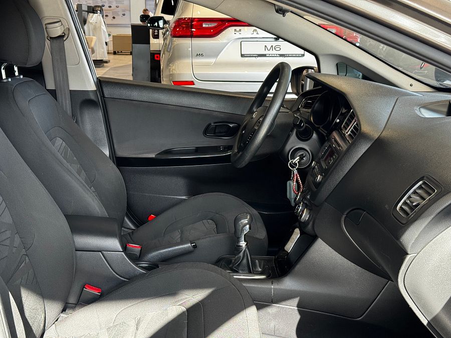 Kia Ceed 1.6 MT (129 л.с.), 2014