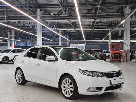 Kia Cerato 6-speed 1.6 AT (126 л.с.), 2013 Kia Cerato 6-speed 1.6 AT (126 л.с.), 2013 — купить в Нижнем Новгороде