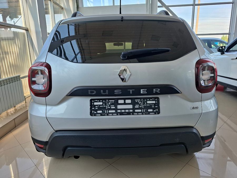 Renault Duster 1.6 MT (117 л.с.) 4WD, 2021