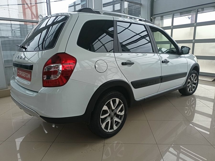 Lada (ВАЗ) Granta Cross 1.6 MT (106 л.с.), 2023