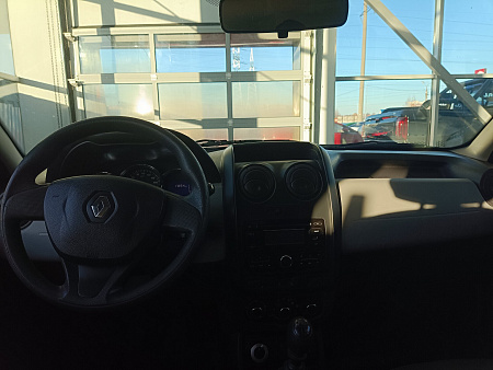 Renault Duster 1.6 MT (114 л.с.) 4WD, 2015 — купить в Нижнем Новгороде