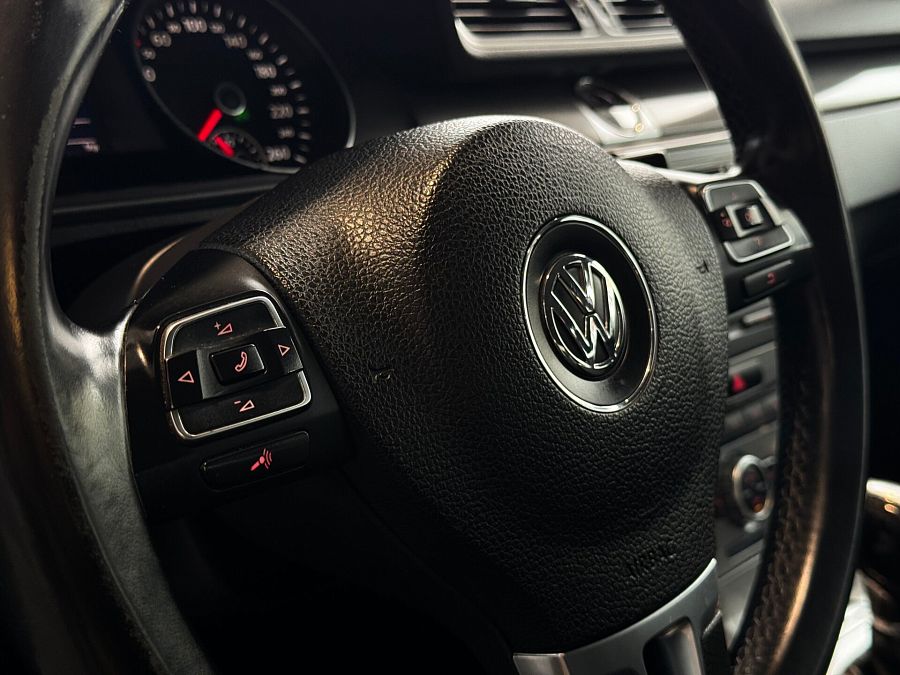 Volkswagen Passat 1.8 AMT (152 л.с.), 2012 Volkswagen Passat 1.8 AMT (152 л.с.), 2012