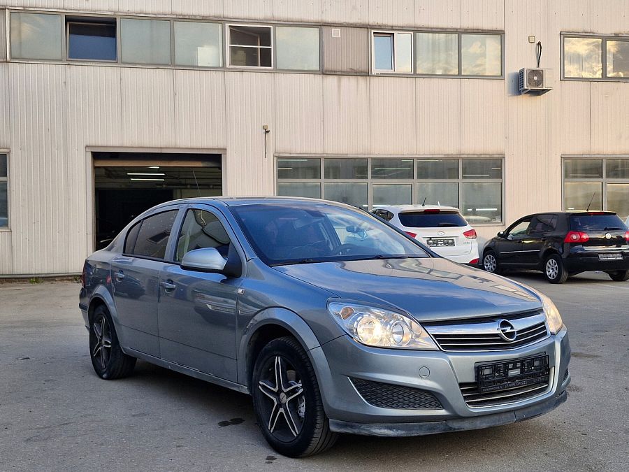 Opel Astra 1.6 MT (115 л.с.), 2014 Opel Astra 1.6 MT (115 л.с.), 2014