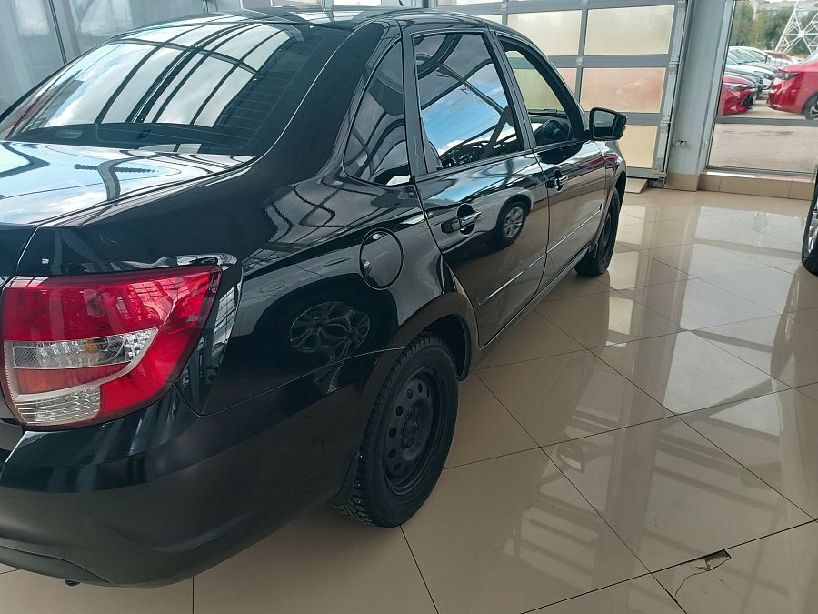 Lada (Ваз) Granta 1.6 MT (90 л.с.), 2023