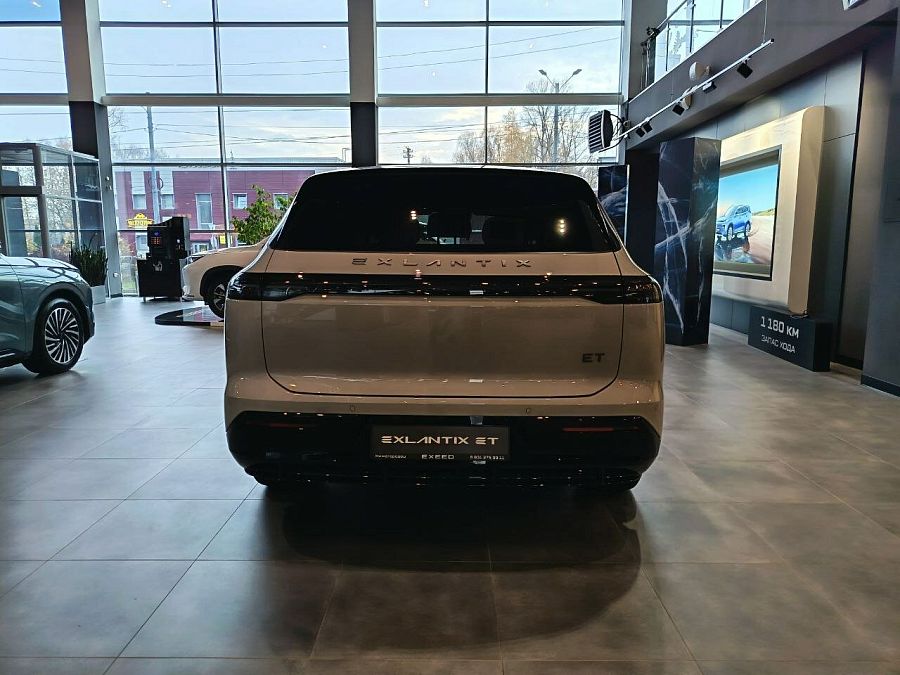 Exeed Exlantix ET 1.5hyb AT (469 л.с.) 4WD, 2026