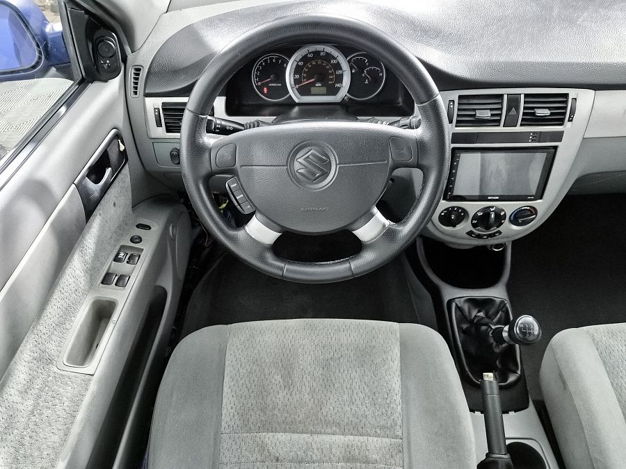 Suzuki Forenza 2.0 MT (127 л.с.), 2003
