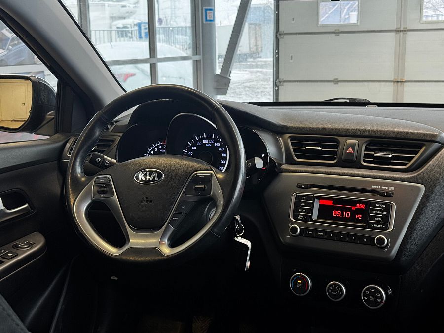 Kia Rio 1.6 MT (123 л.с.), 2016