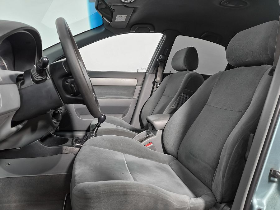 Chevrolet Lacetti 1.6 MT (109 л.с.), 2004