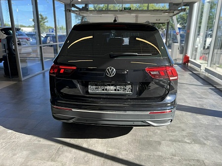 Volkswagen Tiguan 2.0 AMT (180 л.с.) 4WD, 2021 Volkswagen Tiguan 2.0 AMT (180 л.с.) 4WD, 2021