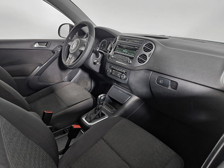 Volkswagen Tiguan 2.0 AT (170 л.с.) 4WD, 2013 — купить в Нижнем Новгороде