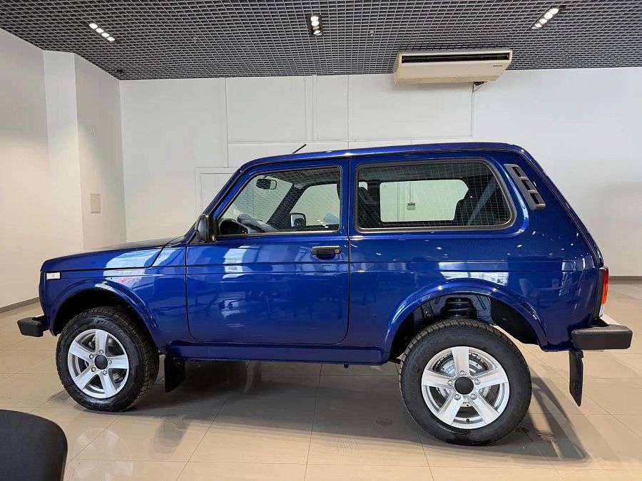 Lada (Ваз) Niva Legend 1.7 MT (83 л.с.) 4WD, 2026 Lada (Ваз) Niva Legend 1.7 MT (83 л.с.) 4WD, 2026