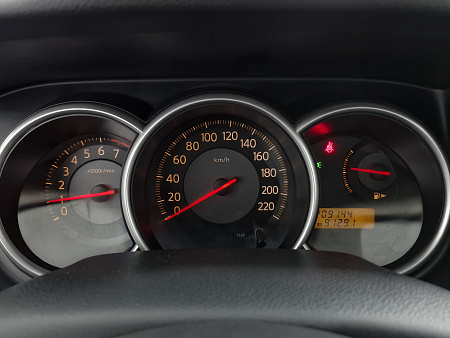Nissan Tiida 1.6 AT (110 л.с.), 2010 — купить в Нижнем Новгороде