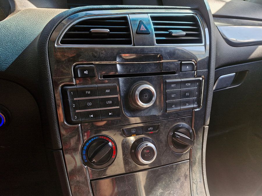 Brilliance V5 1.6 MT (110 л.с.), 2014 Brilliance V5 1.6 MT (110 л.с.), 2014