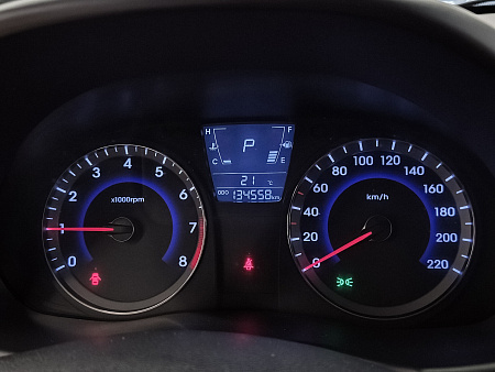 Hyundai Solaris 1.6 AT (123 л.с.), 2014 Hyundai Solaris 1.6 AT (123 л.с.), 2014 — купить в Нижнем Новгороде