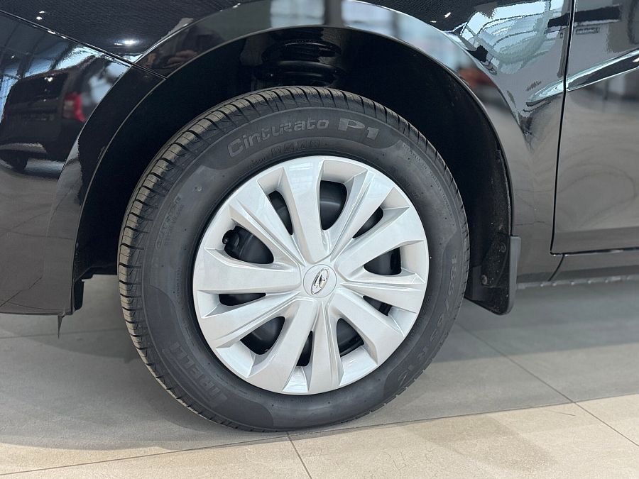 Lada (Ваз) Vesta 1.6 MT (106 л.с.), 2026