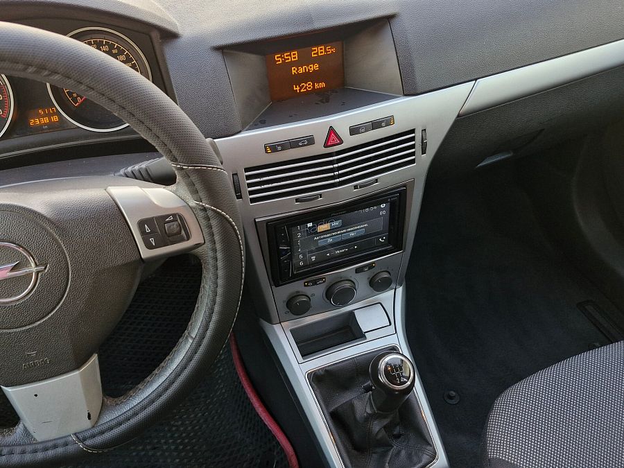 Opel Astra 1.6 MT (115 л.с.), 2014 Opel Astra 1.6 MT (115 л.с.), 2014
