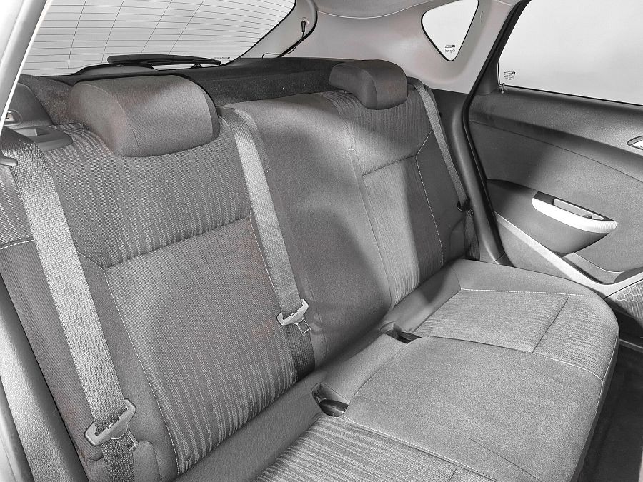 Opel Astra 1.6 MT (115 л.с.), 2012