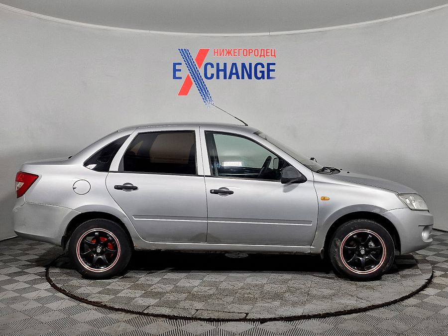 Lada (Ваз) Granta 1.6 MT (87 л.с.), 2013