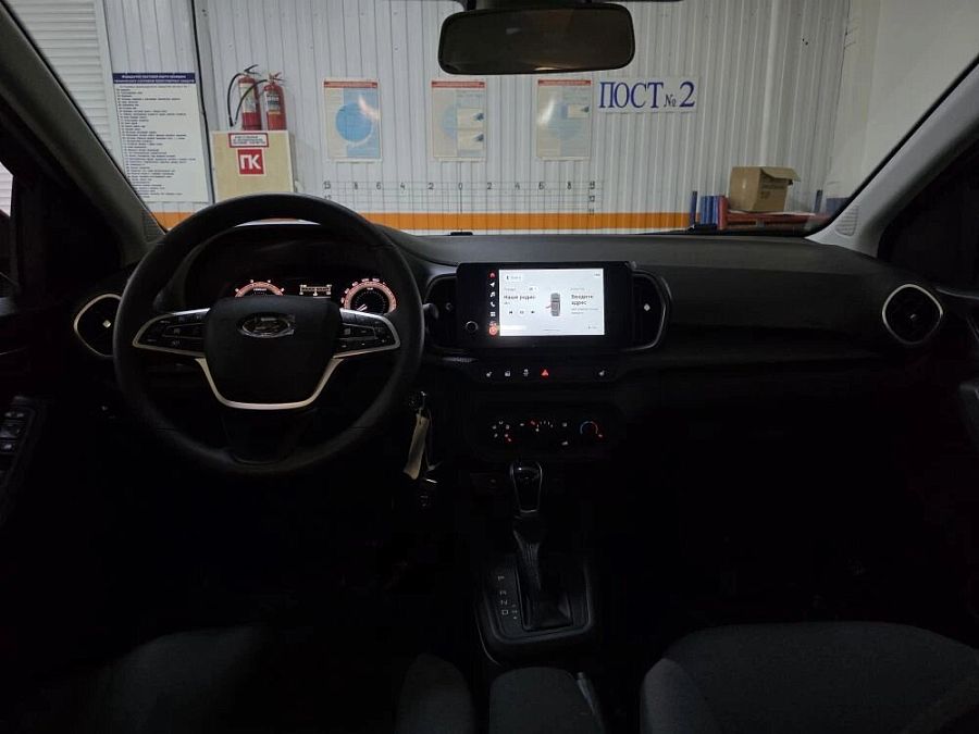 Lada (Ваз) Iskra 1.6 CVT (106 л.с.), 2026