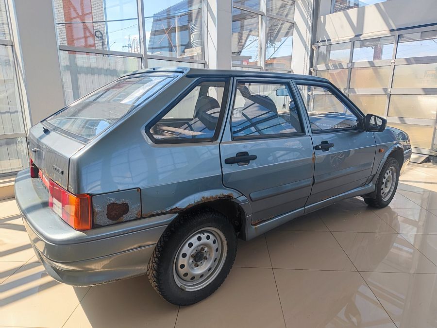 Lada (Ваз) 2114 1.6 MT (81 л.с.), 2010
