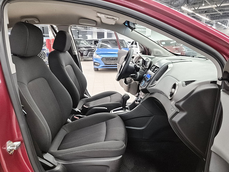 Chevrolet Aveo 1.6 AT (115 л.с.), 2013 Chevrolet Aveo 1.6 AT (115 л.с.), 2013 — купить в Нижнем Новгороде