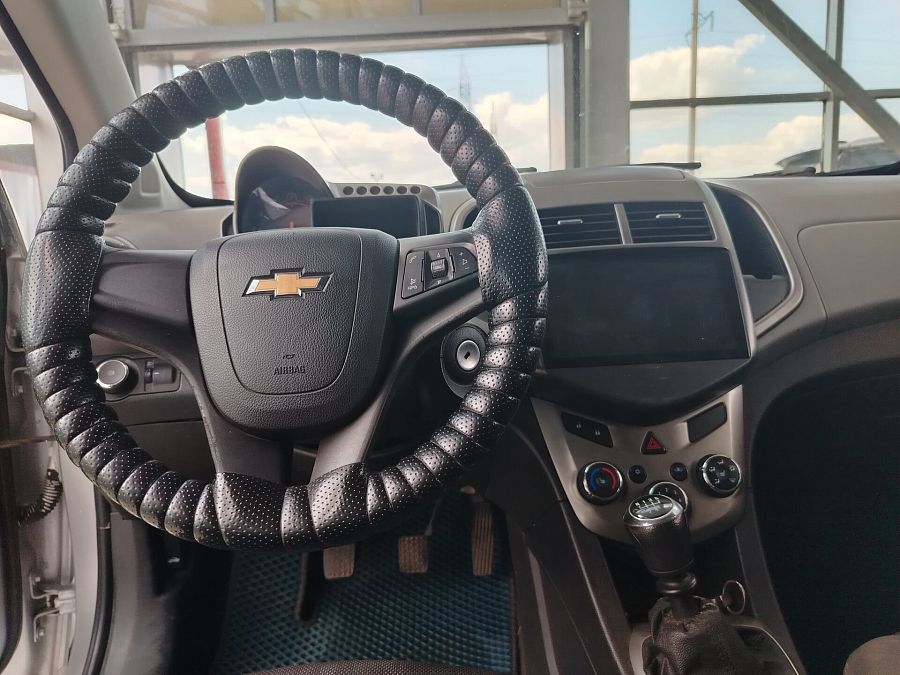 Chevrolet Aveo 1.6 MT (115 л.с.), 2014