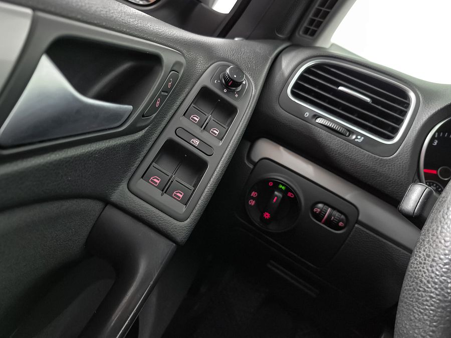 Volkswagen Golf 1.2 MT (105 л.с.), 2012 Volkswagen Golf 1.2 MT (105 л.с.), 2012