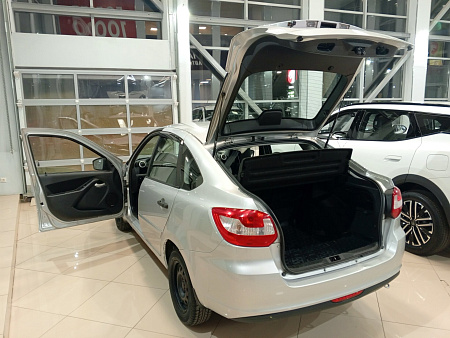 Lada (Ваз) Granta 1.6 MT (87 л.с.), 2015 Lada (Ваз) Granta 1.6 MT (87 л.с.), 2015 — купить в Нижнем Новгороде
