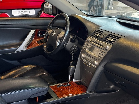 Toyota Camry 2.4 AT (167 л.с.), 2011