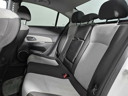 Chevrolet Cruze 1.6 MT (109 л.с.), 2011