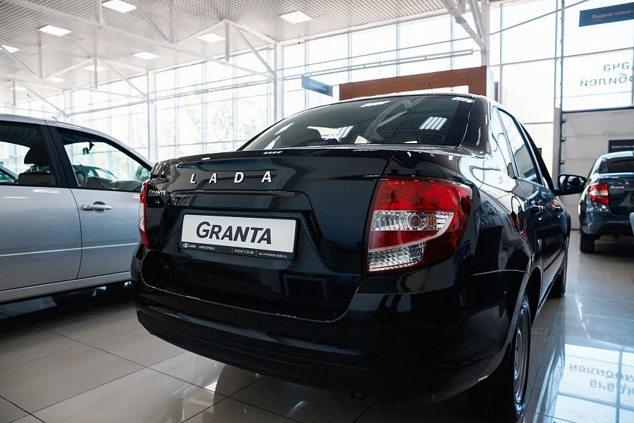 Lada (Ваз) Granta 1.6 MT (90 л.с.), 2026