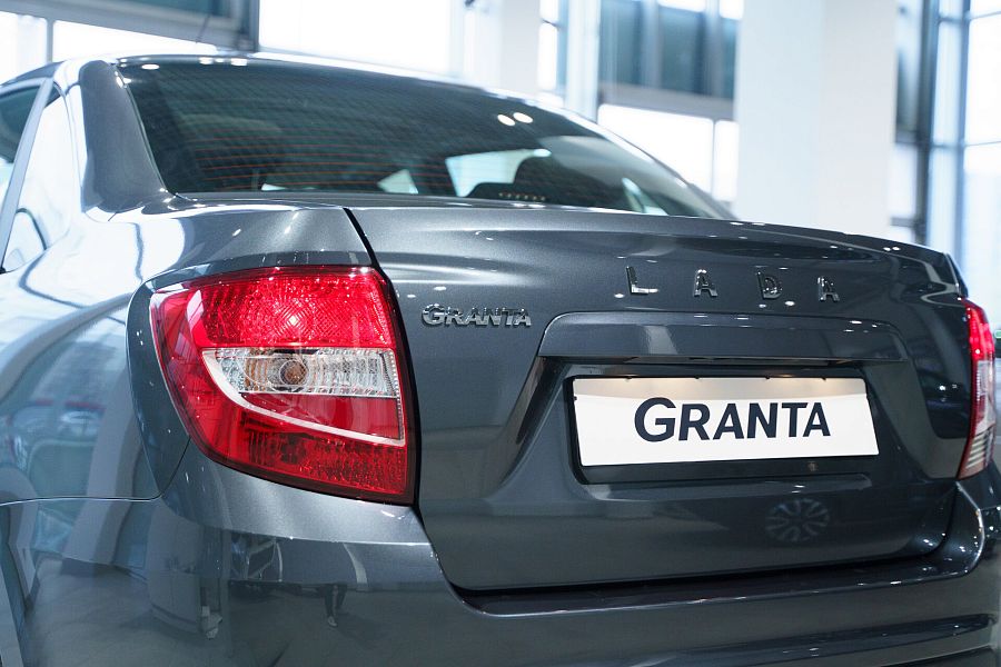 Lada (Ваз) Granta 1.6 MT (106 л.с.), 2026