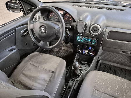 Renault Logan 1.4 MT (75 л.с.), 2011 Renault Logan 1.4 MT (75 л.с.), 2011 — купить в Нижнем Новгороде
