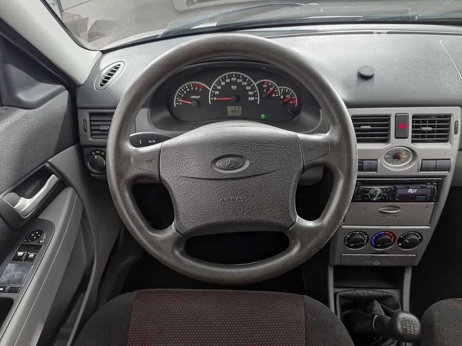 Lada (Ваз) Priora 1.6 MT (98 л.с.), 2010