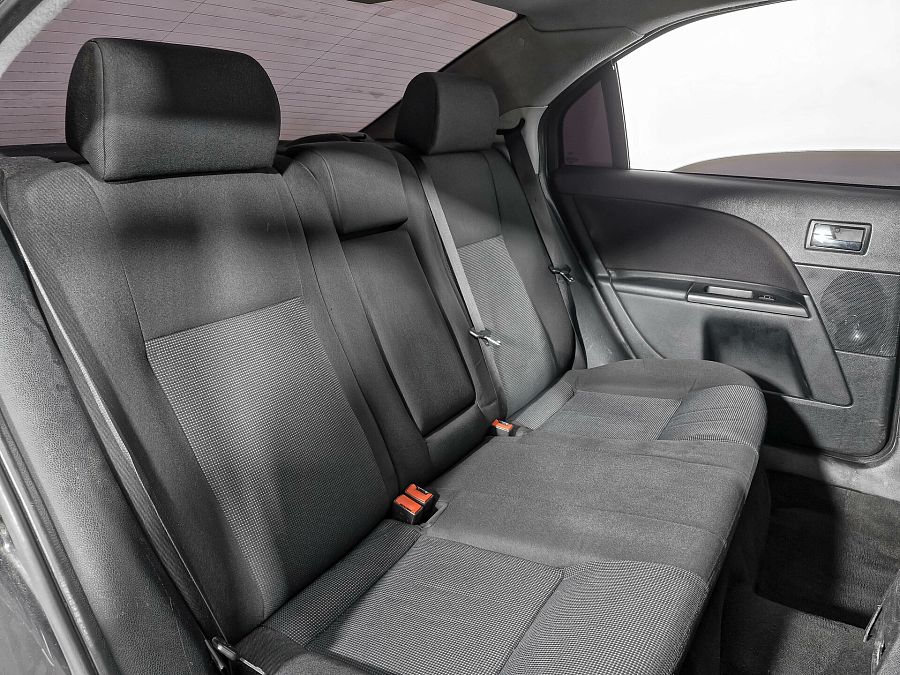 Ford Mondeo 2.0 MT (145 л.с.), 2006