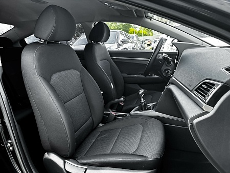Hyundai Elantra 1.6 MT (128 л.с.), 2018
