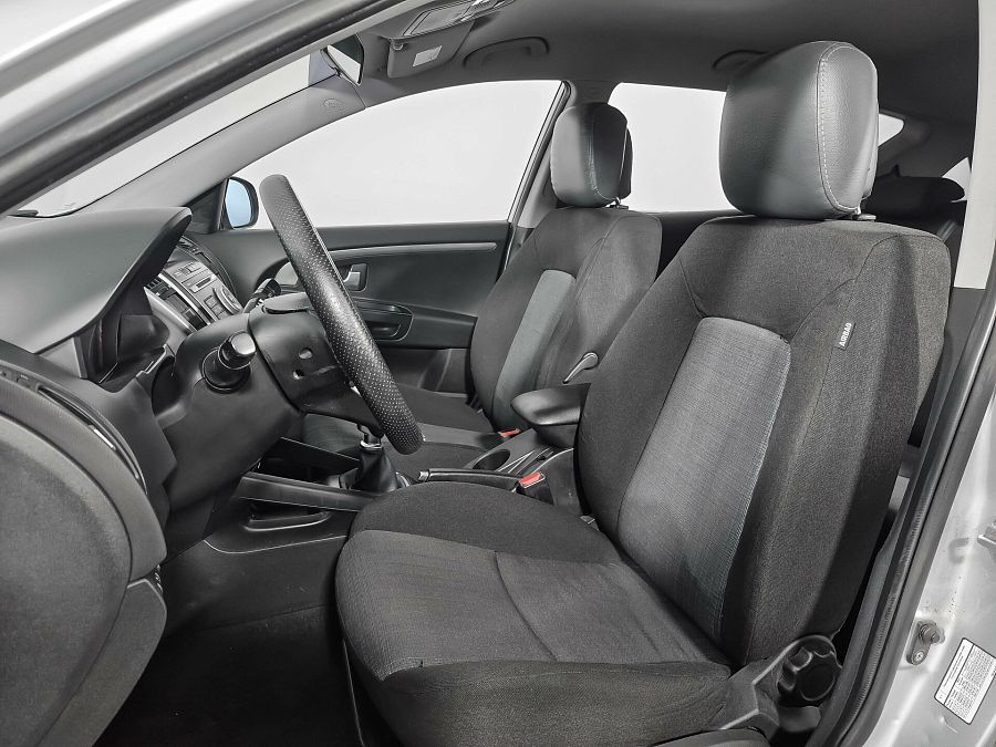 Kia Ceed 1.6 MT (122 л.с.), 2010 Kia Ceed 1.6 MT (122 л.с.), 2010