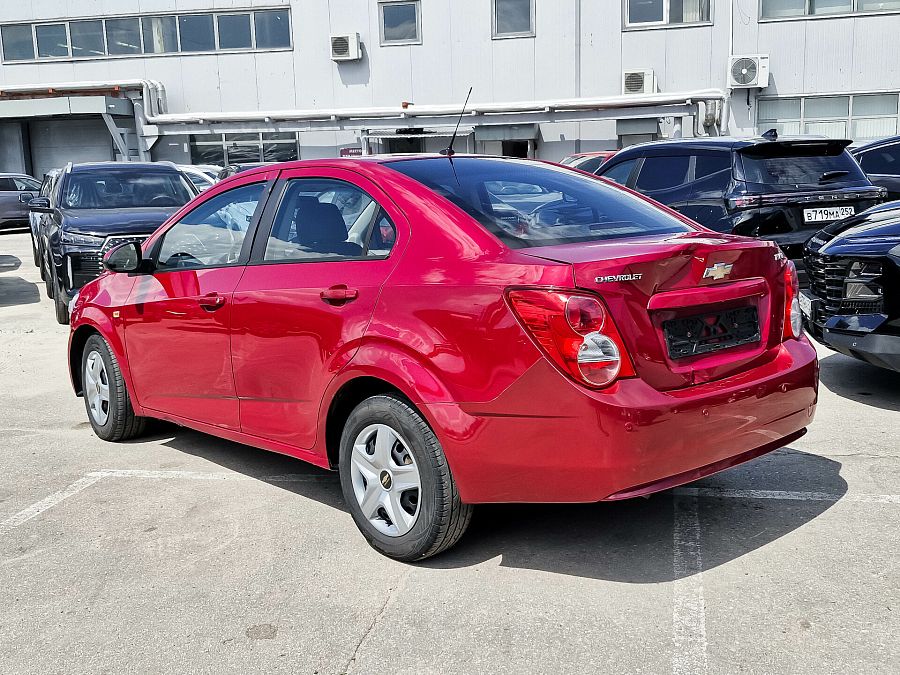 Chevrolet Aveo 1.6 MT (115 л.с.), 2014 Chevrolet Aveo 1.6 MT (115 л.с.), 2014